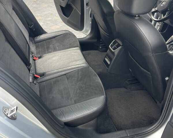 Шкода Октавія 2016 у Тернополі на Automoto.ua Сірий Шкода Октавія, об'ємом двигуна 1.6 л та пробігом 215 тис. км за 12500 $, фото 22 на Automoto.ua