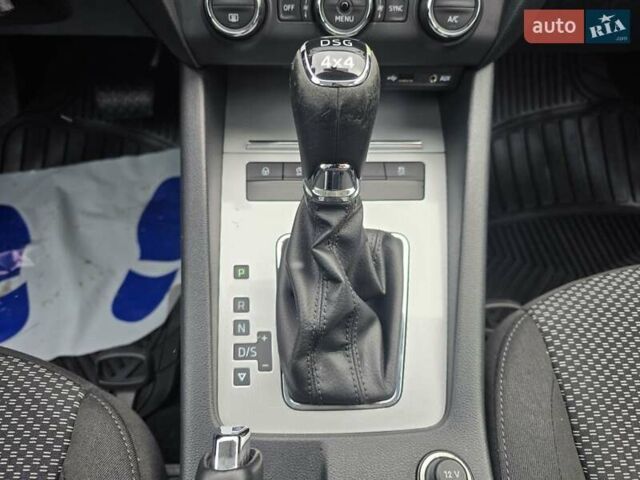 Серый Шкода Октавия, объемом двигателя 2 л и пробегом 230 тыс. км за 14299 $, фото 46 на Automoto.ua