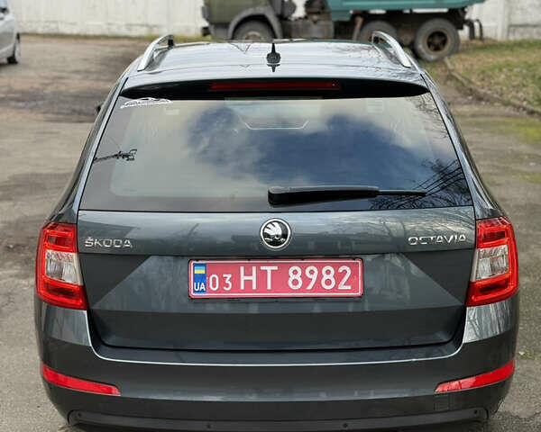 Сірий Шкода Октавія, об'ємом двигуна 2 л та пробігом 210 тис. км за 14900 $, фото 3 на Automoto.ua