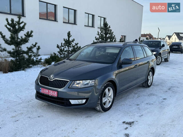 Серый Шкода Октавия, объемом двигателя 1.6 л и пробегом 216 тыс. км за 12500 $, фото 1 на Automoto.ua