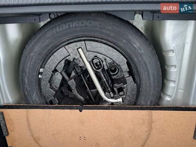 Серый Шкода Октавия, объемом двигателя 1.6 л и пробегом 250 тыс. км за 10500 $, фото 15 на Automoto.ua