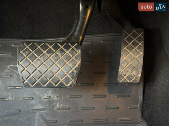 Сірий Шкода Октавія, об'ємом двигуна 1.6 л та пробігом 241 тис. км за 12499 $, фото 58 на Automoto.ua