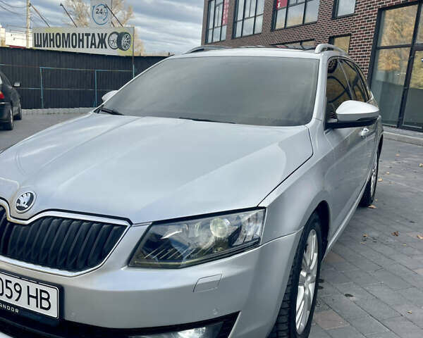 Шкода Октавія 2016 у Тернополі на Automoto.ua Сірий Шкода Октавія, об'ємом двигуна 1.6 л та пробігом 215 тис. км за 12500 $, фото 28 на Automoto.ua