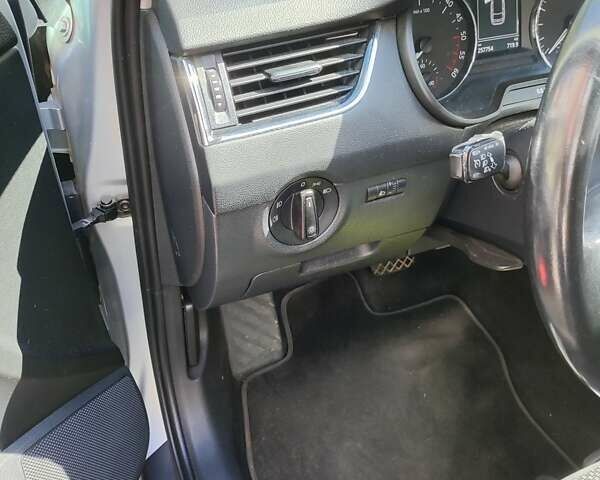 Сірий Шкода Октавія, об'ємом двигуна 1.97 л та пробігом 257 тис. км за 12500 $, фото 27 на Automoto.ua