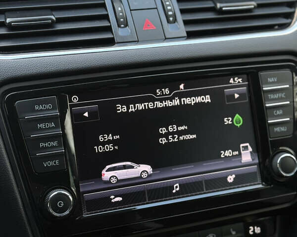 Сірий Шкода Октавія, об'ємом двигуна 2 л та пробігом 210 тис. км за 14900 $, фото 81 на Automoto.ua