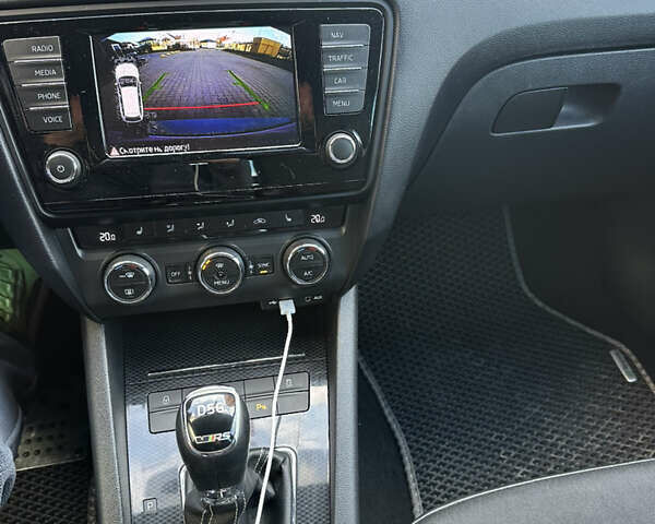 Серый Шкода Октавия, объемом двигателя 1.97 л и пробегом 239 тыс. км за 15900 $, фото 39 на Automoto.ua