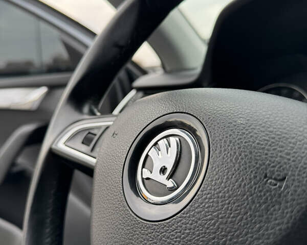 Серый Шкода Октавия, объемом двигателя 2 л и пробегом 224 тыс. км за 12900 $, фото 28 на Automoto.ua