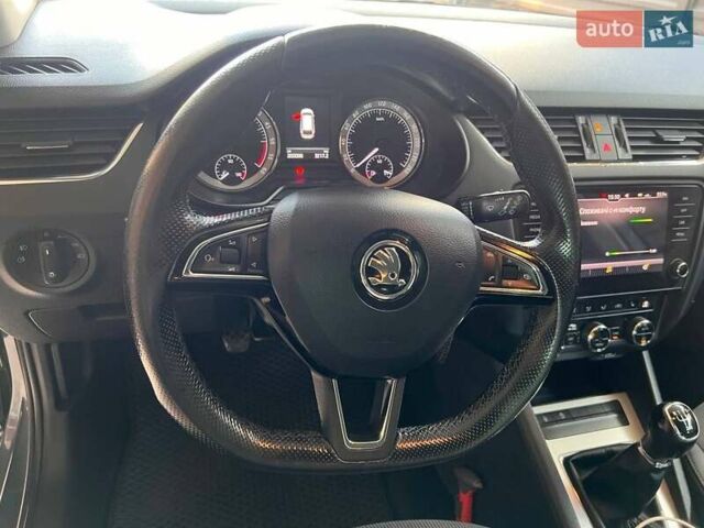 Серый Шкода Октавия, объемом двигателя 1.6 л и пробегом 200 тыс. км за 15500 $, фото 11 на Automoto.ua