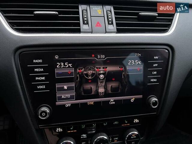 Серый Шкода Октавия, объемом двигателя 1.97 л и пробегом 304 тыс. км за 15350 $, фото 60 на Automoto.ua