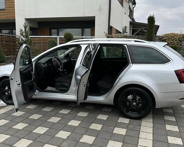 Сірий Шкода Октавія, об'ємом двигуна 2 л та пробігом 239 тис. км за 15499 $, фото 92 на Automoto.ua