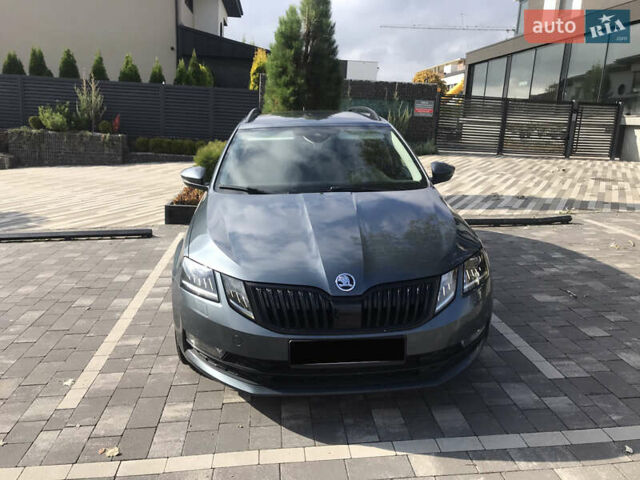 Шкода Октавия 2017 в Ужгороде на Automoto.ua Серый Шкода Октавия, объемом двигателя 1.98 л и пробегом 265 тыс. км за 15500 $, фото 1 на Automoto.ua