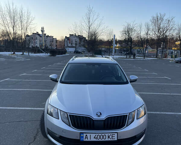 Сірий Шкода Октавія, об'ємом двигуна 2 л та пробігом 256 тис. км за 14000 $, фото 4 на Automoto.ua