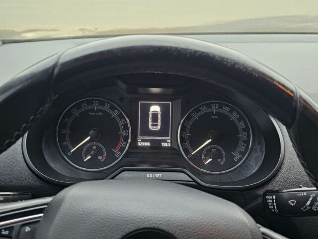 Сірий Шкода Октавія, об'ємом двигуна 1.6 л та пробігом 323 тис. км за 12000 $, фото 9 на Automoto.ua