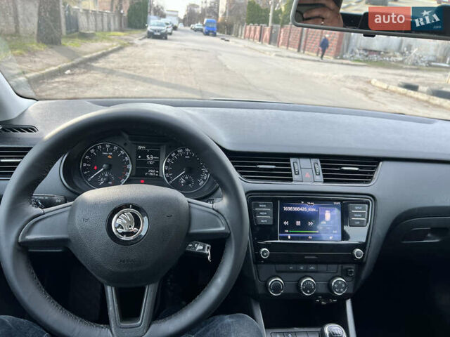 Сірий Шкода Октавія, об'ємом двигуна 1.6 л та пробігом 271 тис. км за 11000 $, фото 13 на Automoto.ua