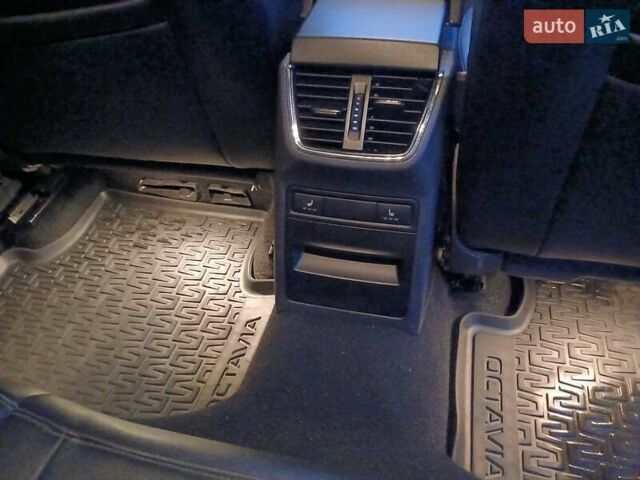 Сірий Шкода Октавія, об'ємом двигуна 1.97 л та пробігом 303 тис. км за 16450 $, фото 17 на Automoto.ua
