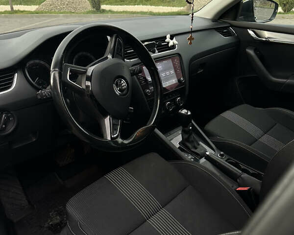 Шкода Октавія 2017 у Стрые на Automoto.ua Сірий Шкода Октавія, об'ємом двигуна 1.97 л та пробігом 258 тис. км за 15800 $, фото 6 на Automoto.ua