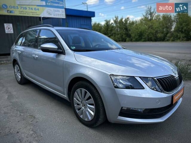 Серый Шкода Октавия, объемом двигателя 1.6 л и пробегом 252 тыс. км за 13600 $, фото 31 на Automoto.ua
