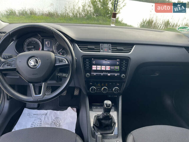 Серый Шкода Октавия, объемом двигателя 1.6 л и пробегом 276 тыс. км за 13200 $, фото 17 на Automoto.ua