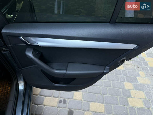Сірий Шкода Октавія, об'ємом двигуна 1.6 л та пробігом 230 тис. км за 14500 $, фото 27 на Automoto.ua