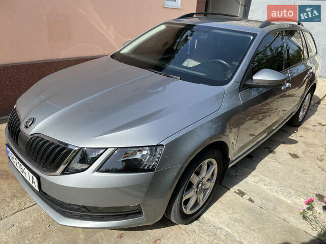 Сірий Шкода Октавія, об'ємом двигуна 1.6 л та пробігом 102 тис. км за 16000 $, фото 1 на Automoto.ua