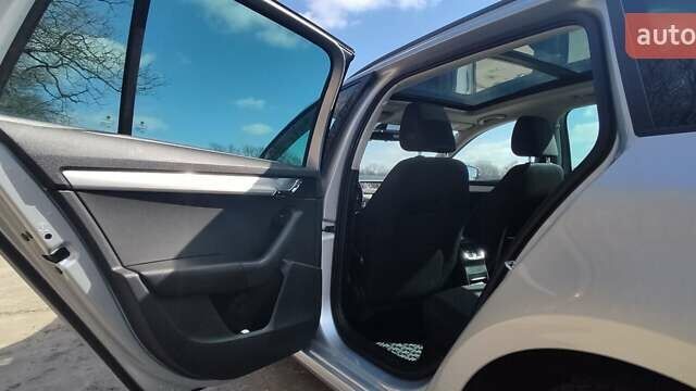 Сірий Шкода Октавія, об'ємом двигуна 1.6 л та пробігом 202 тис. км за 13500 $, фото 30 на Automoto.ua