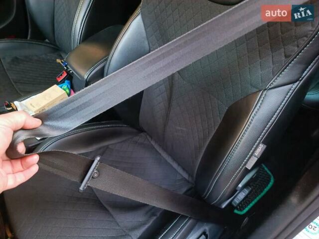 Сірий Шкода Октавія, об'ємом двигуна 1.6 л та пробігом 208 тис. км за 15900 $, фото 11 на Automoto.ua