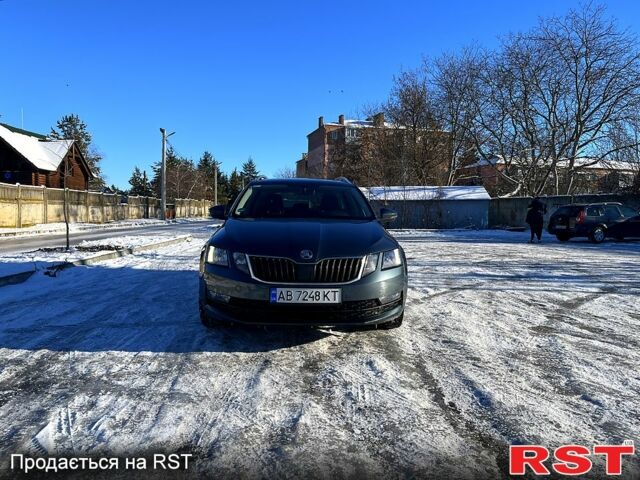 Серый Шкода Октавия, объемом двигателя 1.6 л и пробегом 220 тыс. км за 13000 $, фото 1 на Automoto.ua