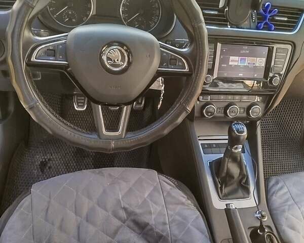 Серый Шкода Октавия, объемом двигателя 1.6 л и пробегом 255 тыс. км за 13500 $, фото 46 на Automoto.ua