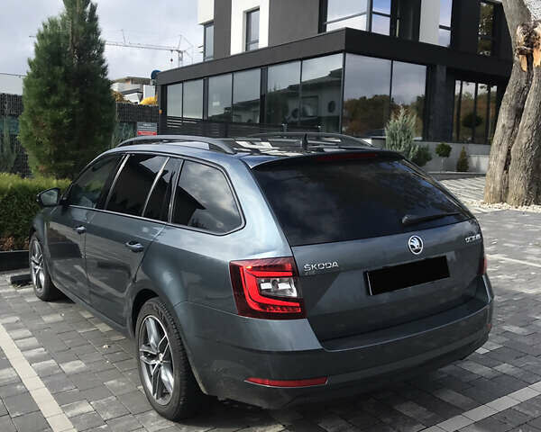 Шкода Октавия 2017 в Ужгороде на Automoto.ua Серый Шкода Октавия, объемом двигателя 1.98 л и пробегом 265 тыс. км за 15500 $, фото 14 на Automoto.ua