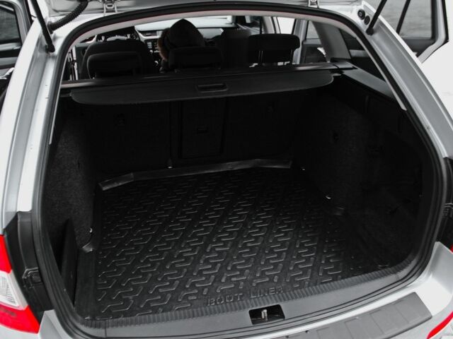 Сірий Шкода Октавія, об'ємом двигуна 2 л та пробігом 143 тис. км за 12300 $, фото 15 на Automoto.ua