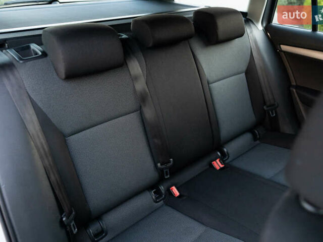 Серый Шкода Октавия, объемом двигателя 1.6 л и пробегом 213 тыс. км за 9800 $, фото 49 на Automoto.ua