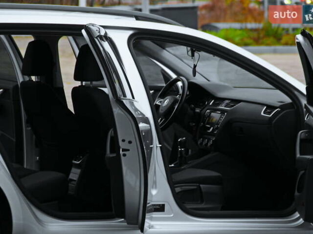 Сірий Шкода Октавія, об'ємом двигуна 2 л та пробігом 142 тис. км за 12250 $, фото 7 на Automoto.ua