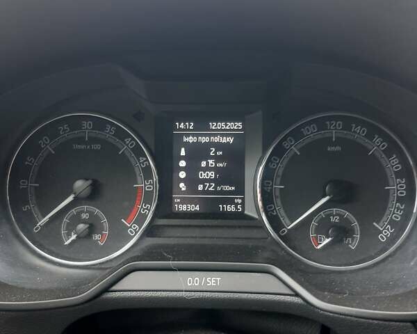 Серый Шкода Октавия, объемом двигателя 1.6 л и пробегом 198 тыс. км за 14000 $, фото 17 на Automoto.ua