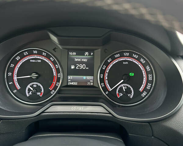 Серый Шкода Октавия, объемом двигателя 1.97 л и пробегом 274 тыс. км за 18000 $, фото 14 на Automoto.ua