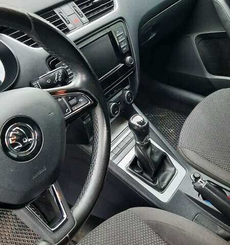 Сірий Шкода Октавія, об'ємом двигуна 1.6 л та пробігом 237 тис. км за 11800 $, фото 14 на Automoto.ua