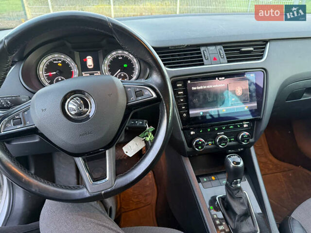 Серый Шкода Октавия, объемом двигателя 2 л и пробегом 250 тыс. км за 13999 $, фото 5 на Automoto.ua