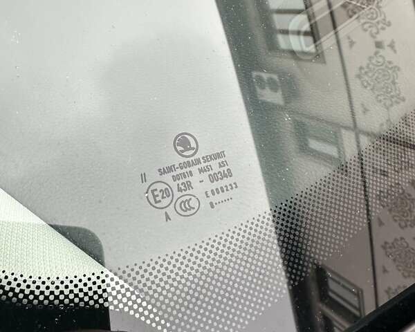 Сірий Шкода Октавія, об'ємом двигуна 2 л та пробігом 205 тис. км за 14950 $, фото 104 на Automoto.ua