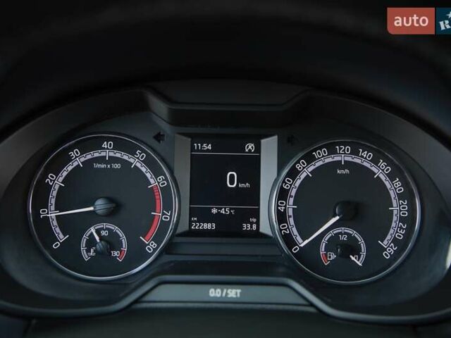Серый Шкода Октавия, объемом двигателя 1.4 л и пробегом 222 тыс. км за 13000 $, фото 12 на Automoto.ua
