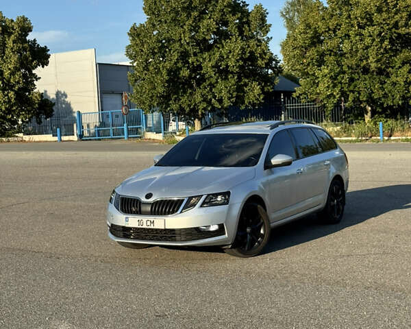 Сірий Шкода Октавія, об'ємом двигуна 1.6 л та пробігом 265 тис. км за 13000 $, фото 1 на Automoto.ua