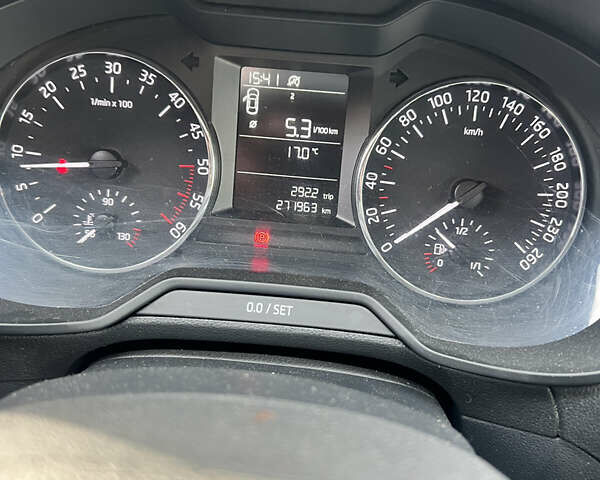 Сірий Шкода Октавія, об'ємом двигуна 1.6 л та пробігом 271 тис. км за 11000 $, фото 17 на Automoto.ua