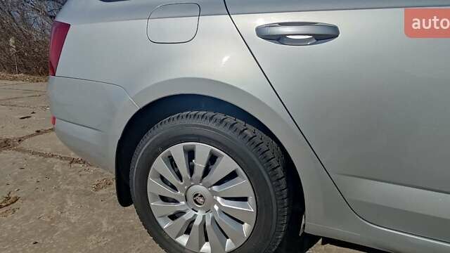 Сірий Шкода Октавія, об'ємом двигуна 1.6 л та пробігом 202 тис. км за 13500 $, фото 10 на Automoto.ua