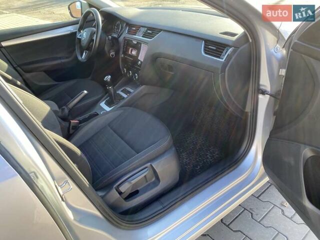 Сірий Шкода Октавія, об'ємом двигуна 1.97 л та пробігом 350 тис. км за 12777 $, фото 28 на Automoto.ua