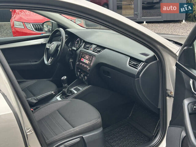 Серый Шкода Октавия, объемом двигателя 2 л и пробегом 270 тыс. км за 13299 $, фото 10 на Automoto.ua
