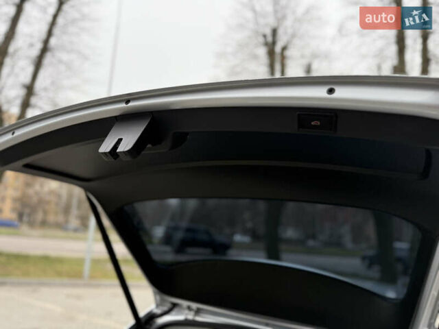 Серый Шкода Октавия, объемом двигателя 1.6 л и пробегом 178 тыс. км за 13999 $, фото 27 на Automoto.ua