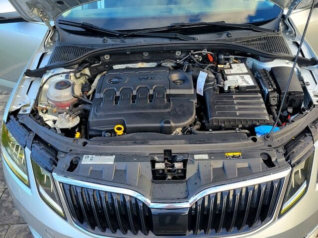 Шкода Октавія 2017 у Рожище на Automoto.ua Сірий Шкода Октавія, об'ємом двигуна 2 л та пробігом 231 тис. км за 15200 $, фото 7 на Automoto.ua