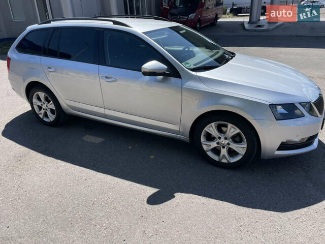 Сірий Шкода Октавія, об'ємом двигуна 2 л та пробігом 190 тис. км за 20000 $, фото 4 на Automoto.ua