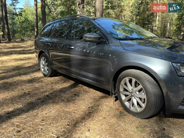 Сірий Шкода Октавія, об'ємом двигуна 1.6 л та пробігом 244 тис. км за 13300 $, фото 5 на Automoto.ua