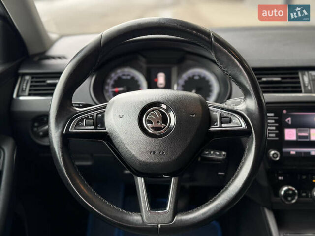 Серый Шкода Октавия, объемом двигателя 1.6 л и пробегом 252 тыс. км за 13300 $, фото 9 на Automoto.ua