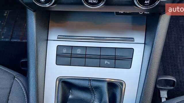 Сірий Шкода Октавія, об'ємом двигуна 1.6 л та пробігом 289 тис. км за 12500 $, фото 11 на Automoto.ua
