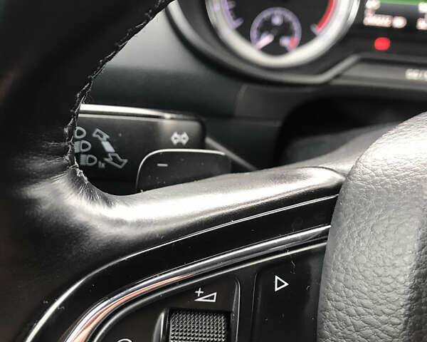 Шкода Октавия 2017 в Ужгороде на Automoto.ua Серый Шкода Октавия, объемом двигателя 1.98 л и пробегом 265 тыс. км за 15500 $, фото 23 на Automoto.ua